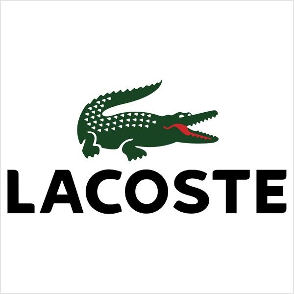 Logo de Lacoste représentant un crocodile vert avec des motifs et le nom de la marque en noir.
